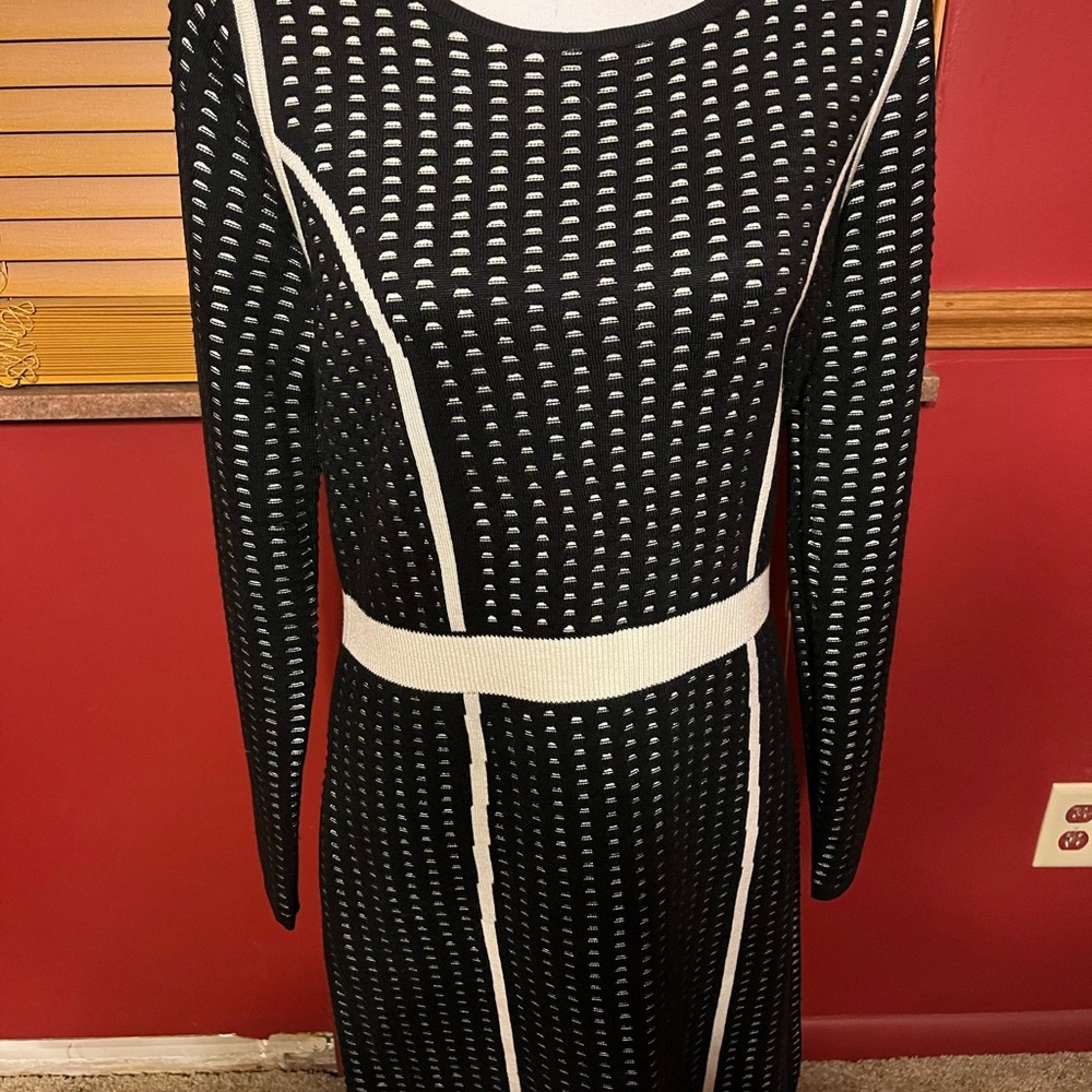 Calvin Klein Elegant Black and White Knit Sweater Dress